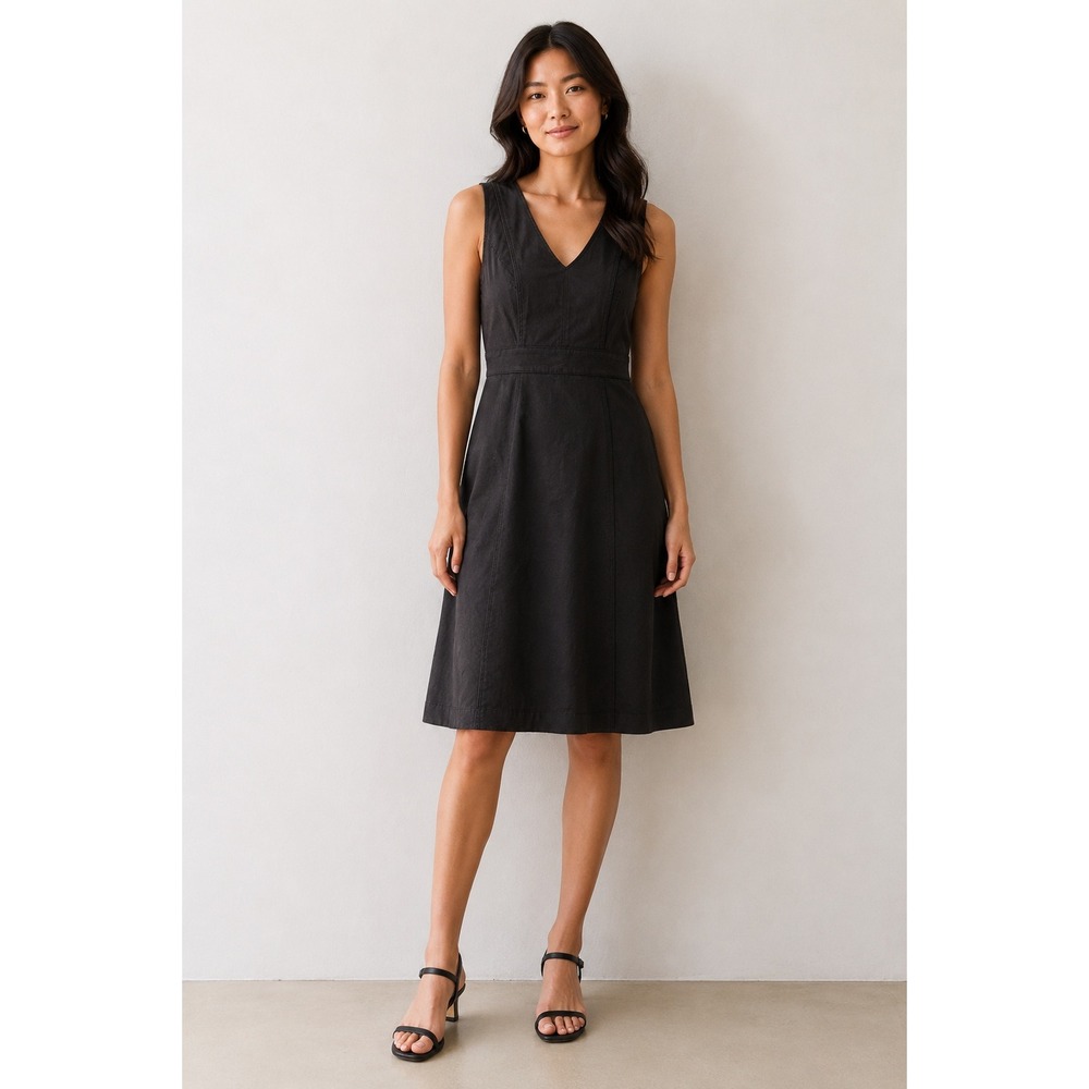 Antonio Melani Size 4 Black Wool‎ Blend V-Neck Sleeveless Sheath Workwear Dress